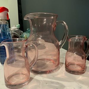 Drink pitcher